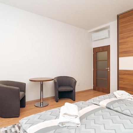 Wellness A Relax Centrum Palarikovo Bagian luar foto
